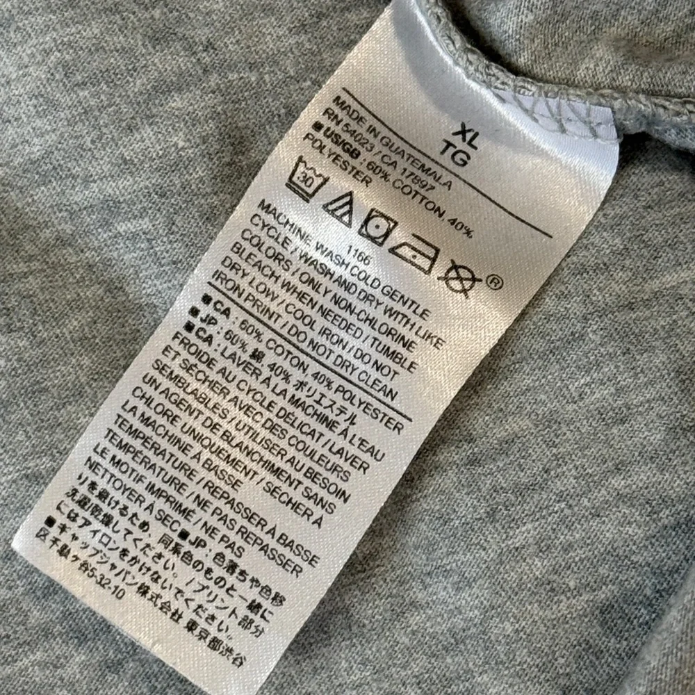 🦁Banana Republic Graphic Tee Lion Tee